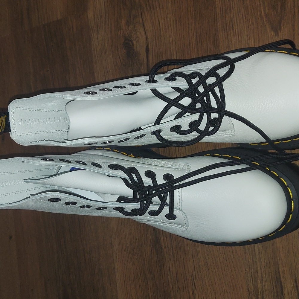 Brand New Platform Dr. Martens Ladies Size 9